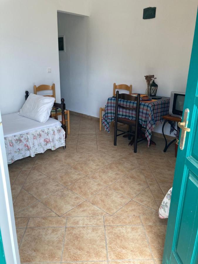 Agkyra Rooms Aladhinon Εξωτερικό φωτογραφία